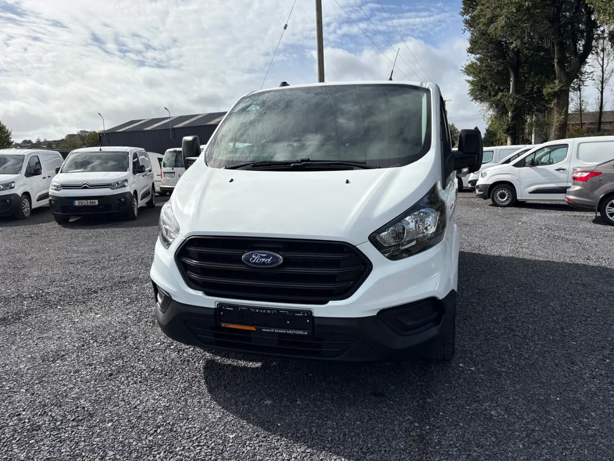 Ford Transit Custom - Image 2