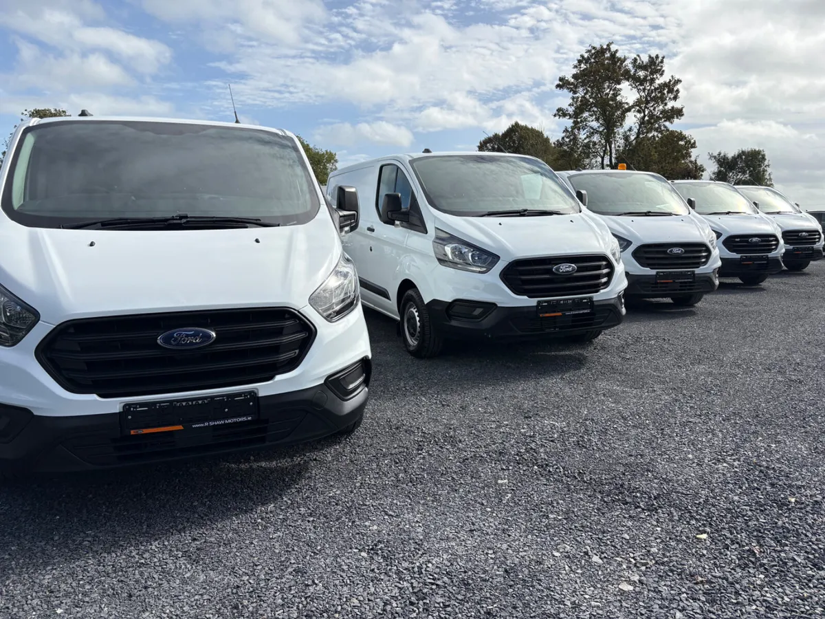 Ford Transit Custom x 5 - Image 1
