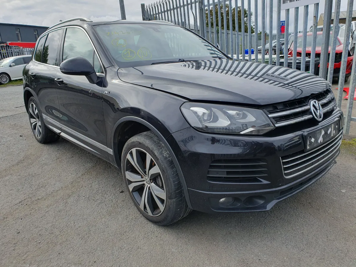 14 VW TOUAREG  R-LINE 3.0 TDI (CRCA) FOR BREAKING - Image 1