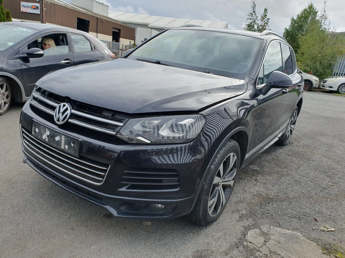 14 VW TOUAREG  R-LINE 3.0 TDI (CRCA) FOR BREAKING - Image 2