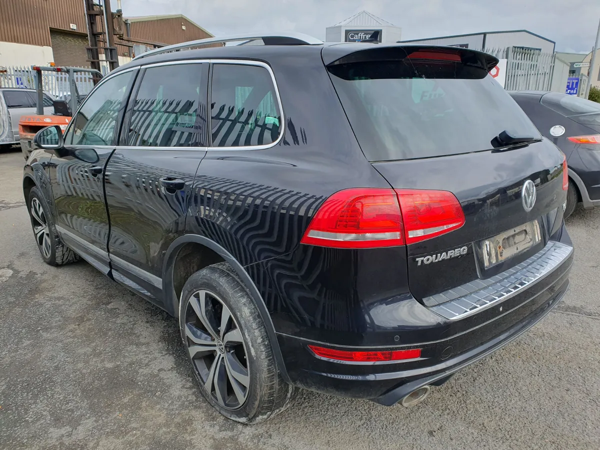 14 VW TOUAREG  R-LINE 3.0 TDI (CRCA) FOR BREAKING - Image 3