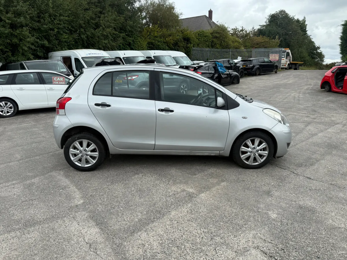 2012 Toyota Yaris 1.4 D4D Sport - Image 4