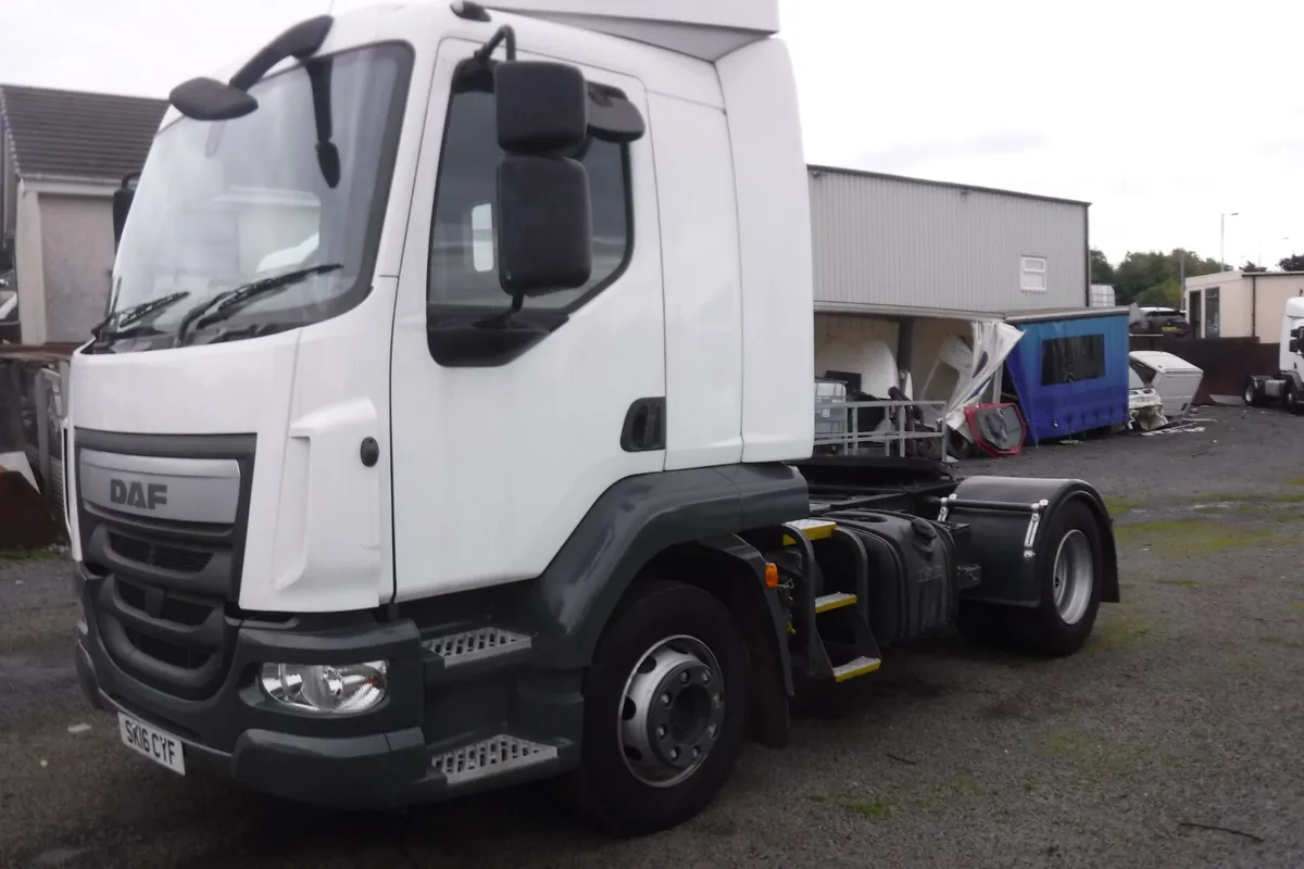 DAF LF220 t/u 6 speed manual. 6 speed manual.2016 - Image 2