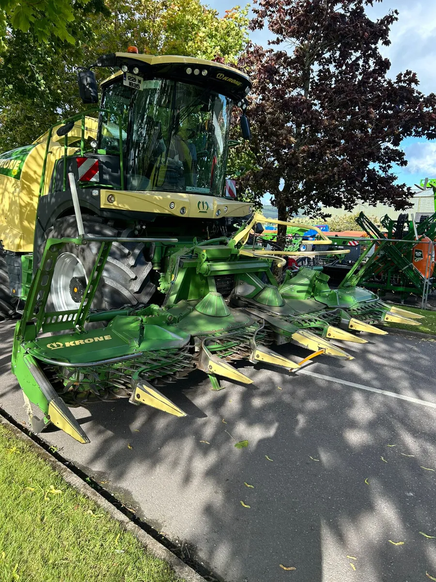 Krone 8 row maize header - Image 1