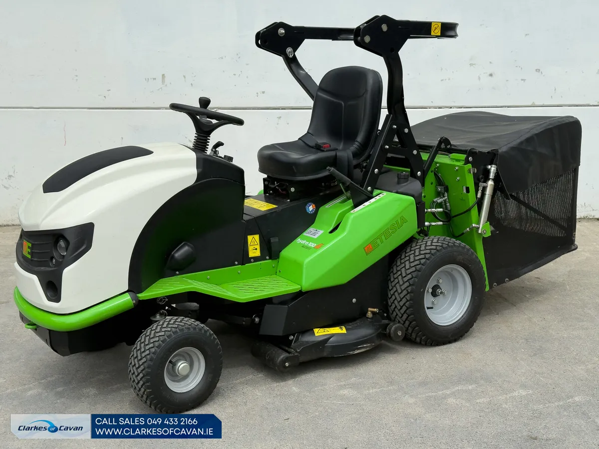 2023 Etesia Hydro 100 – 25HP Ride-On Mower - Image 1