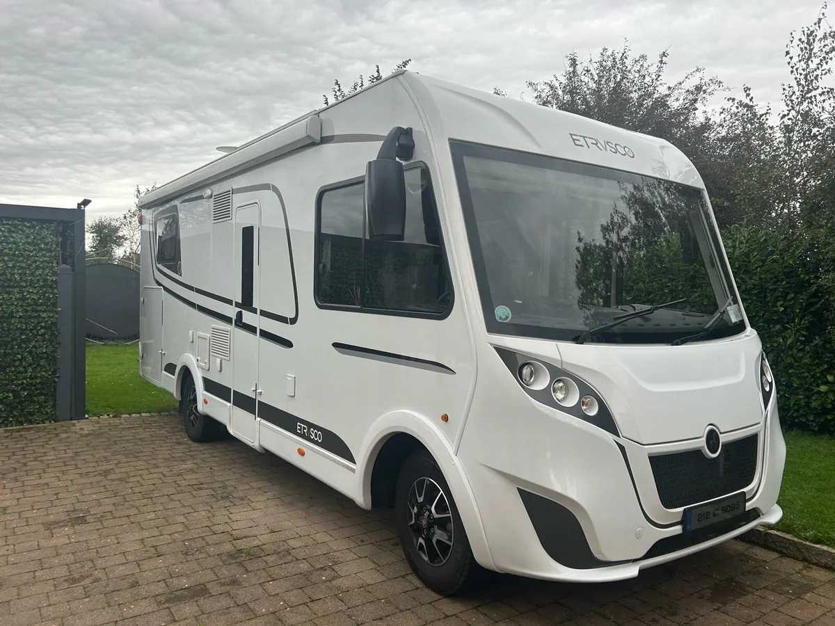 212 A class Etrusco  i7400QB. 6500 miles - Image 1