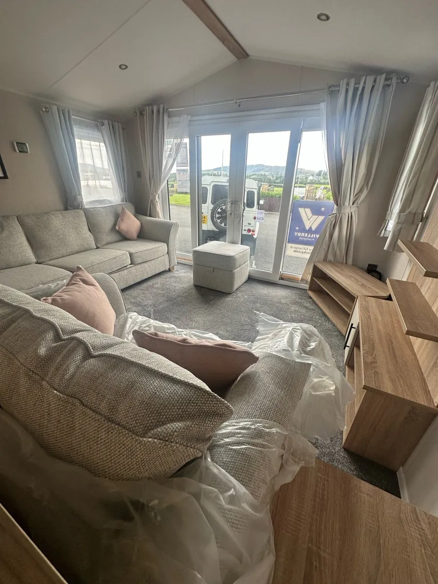 New Willerby Manor 39-13 3 bed At TPS caravans - Image 4