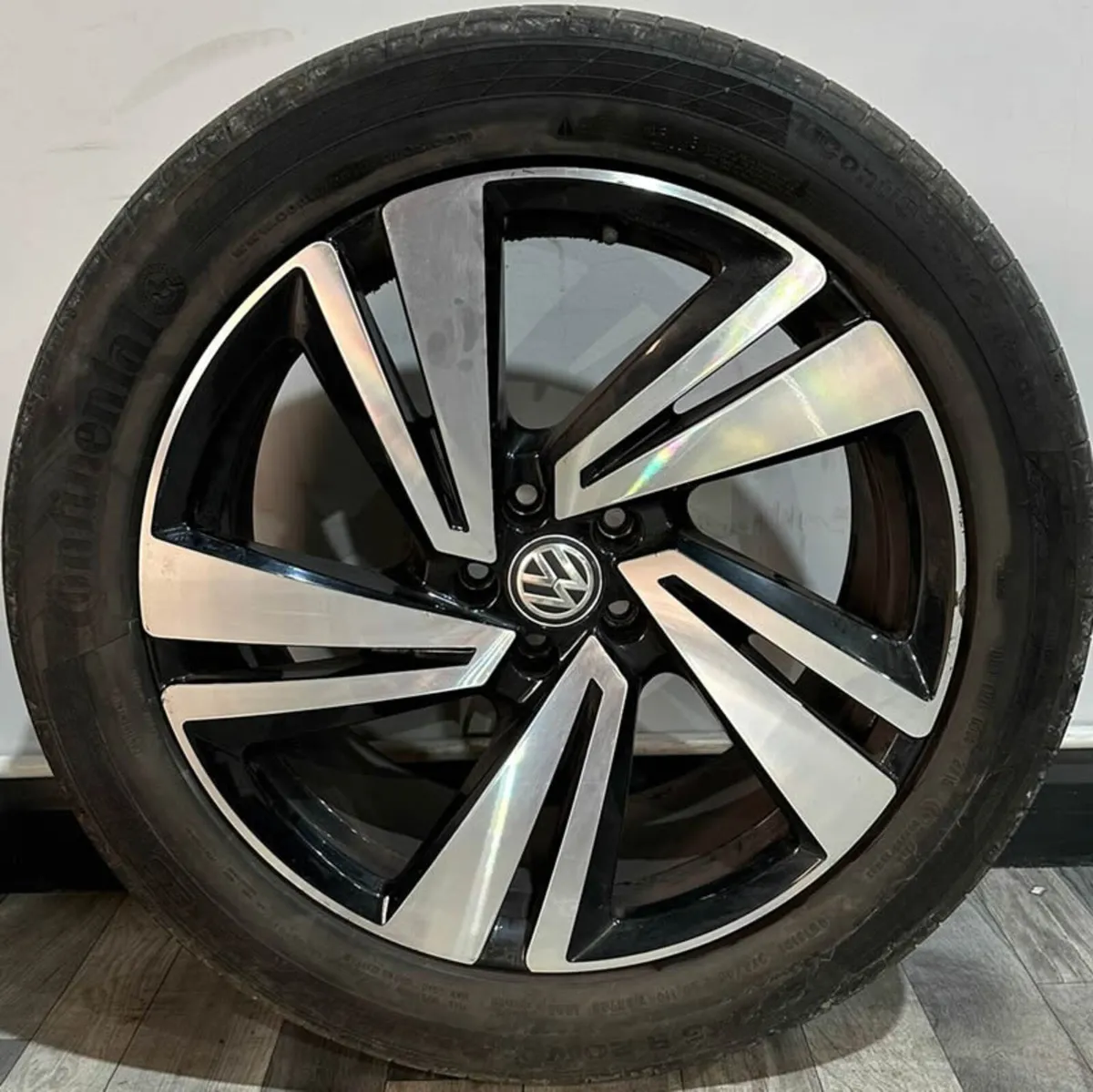 20" GENUINE OEM VW Touareg Nevada ALLOY WHEELS & T - Image 4