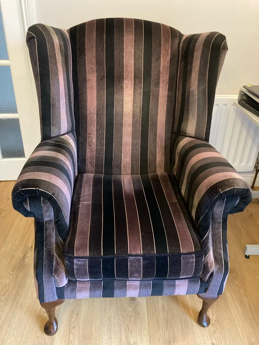 Arm Chair Hight 1m.6 x width x83xB 580.