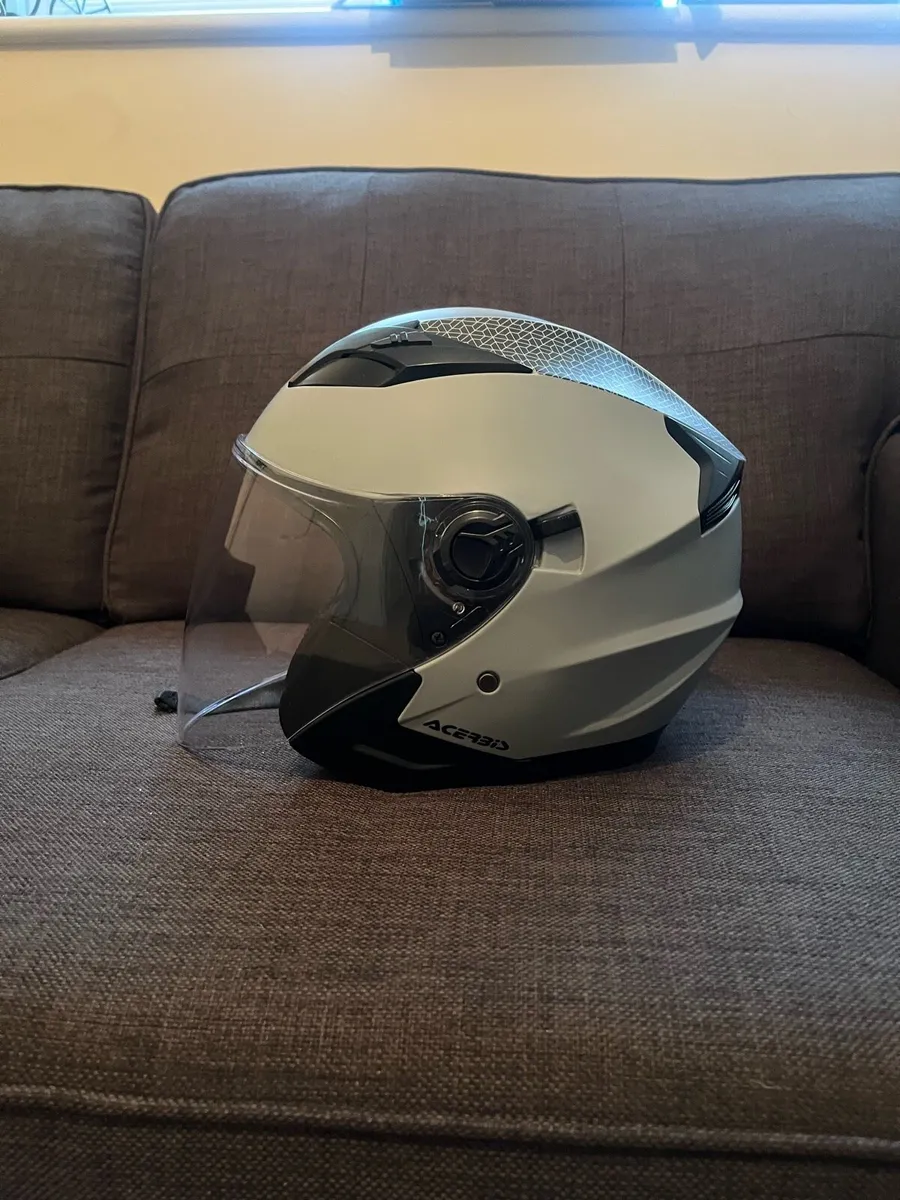 Acerbis first way 2.0 helmet - Image 3