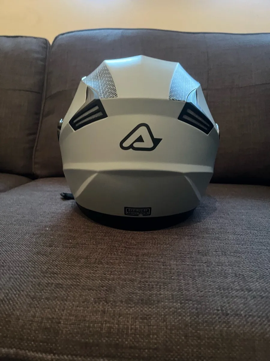 Acerbis first way 2.0 helmet - Image 2