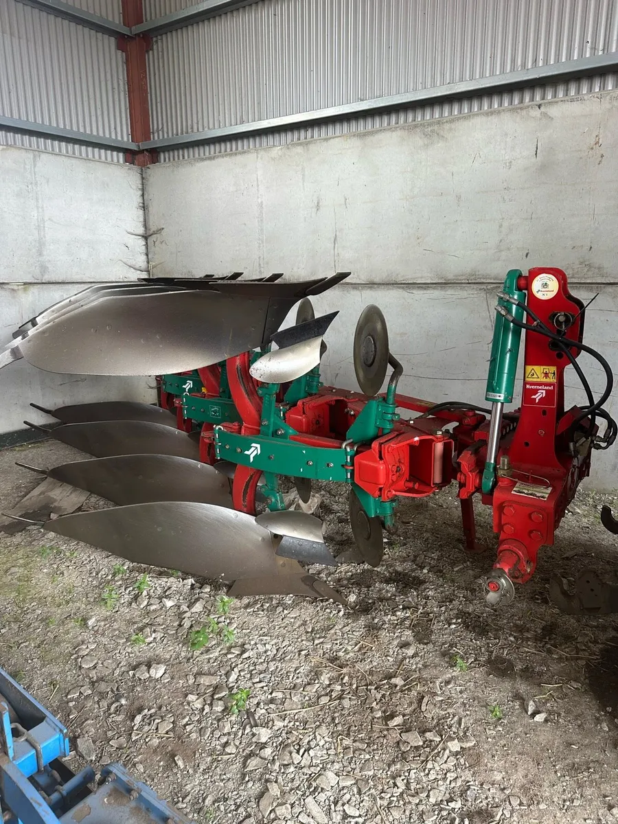 Kverneland plough - Image 2