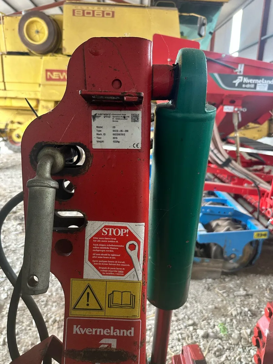 Kverneland plough - Image 4