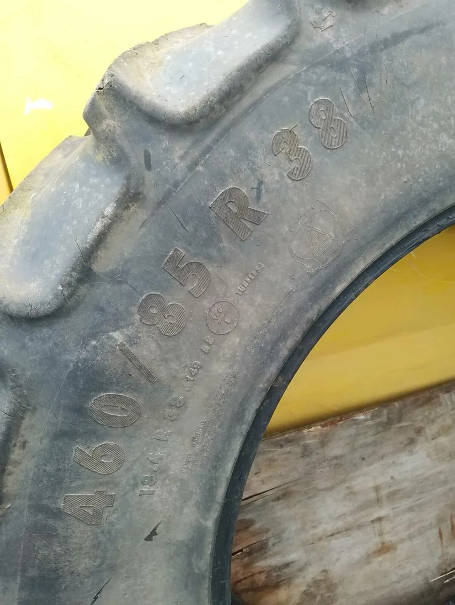 Tyres Pair of Continental 460/85R38 18.4R38 45% - Image 4