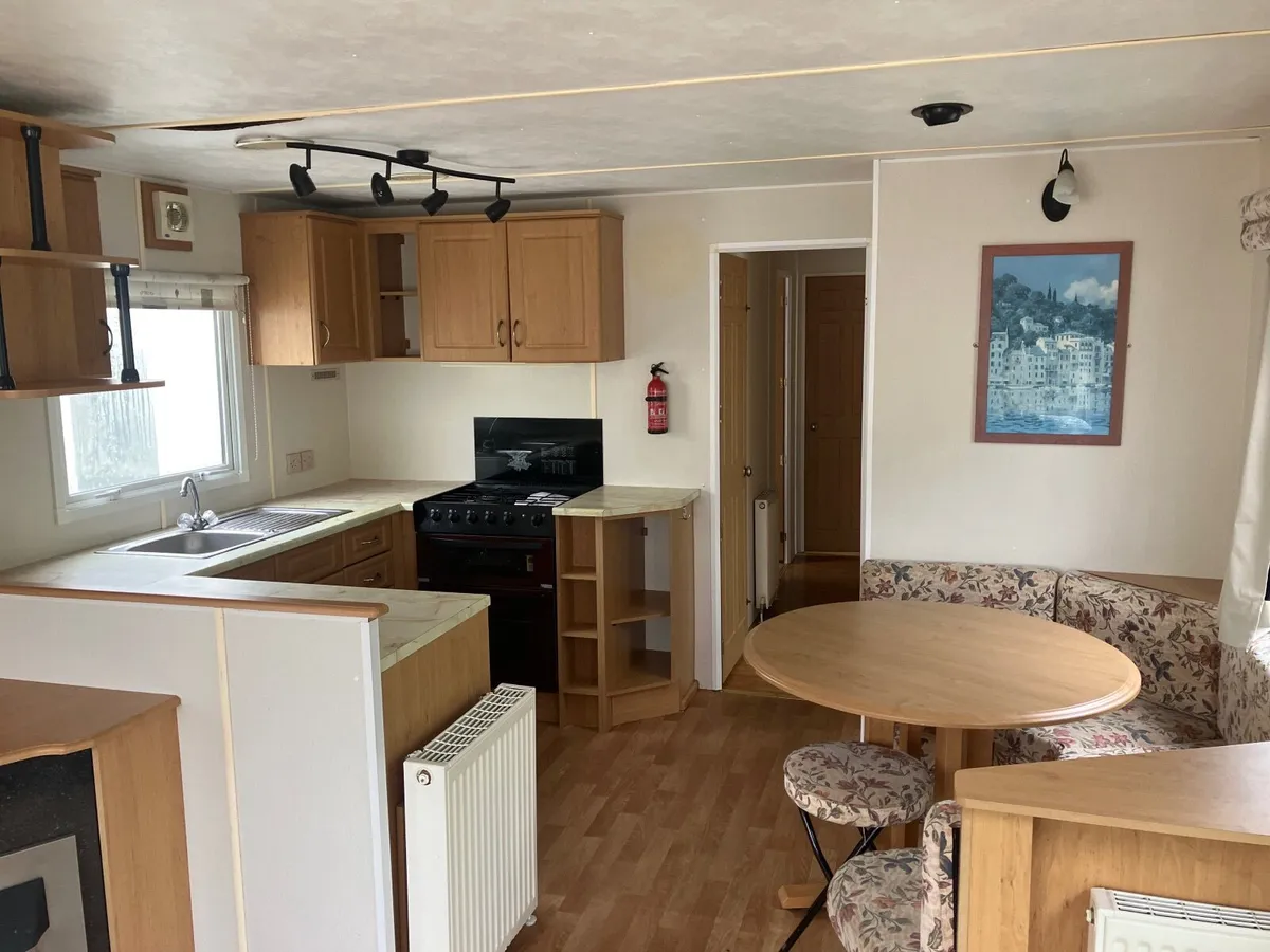 ANOTHER BARGAIN SNAPPED UP - Image 3