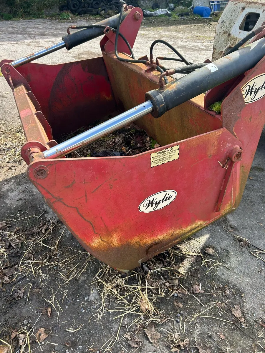 Wylie silage grab - Image 2