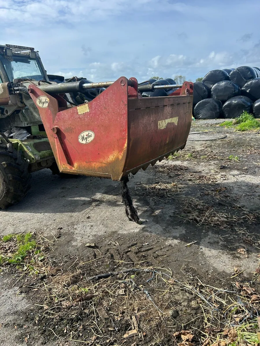 Wylie silage grab - Image 3
