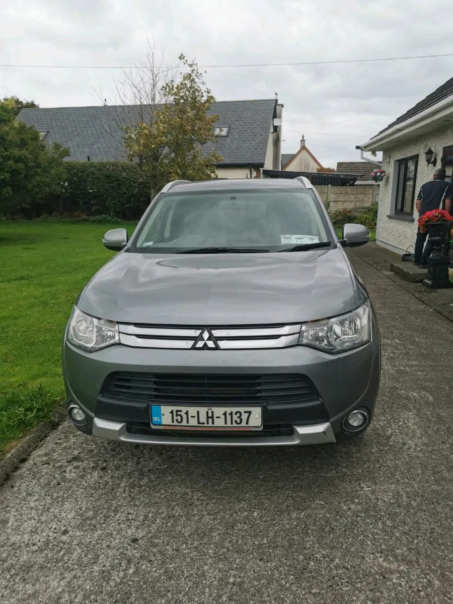 151 mitsubishi OUTLANDER - Image 4