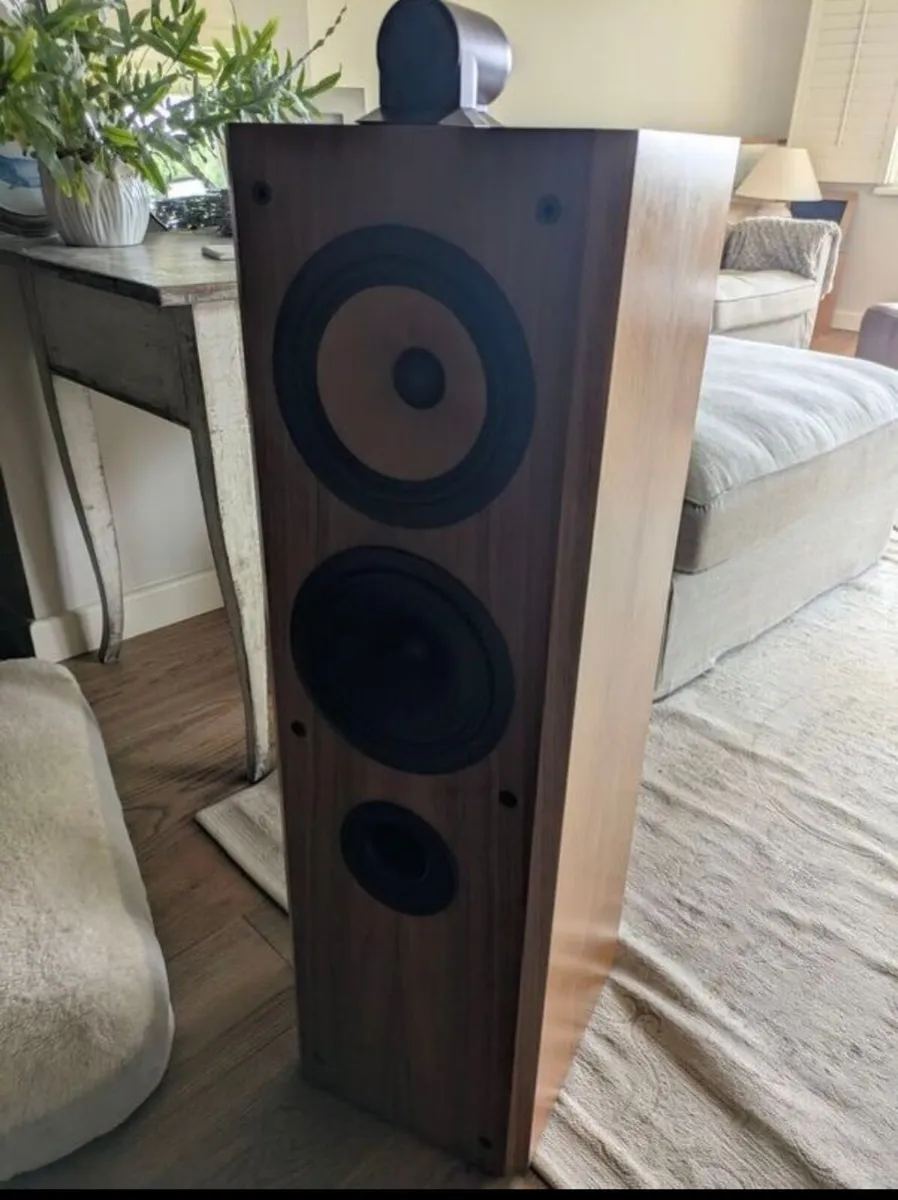 Bower & Wilkins 803 speakers - Image 2