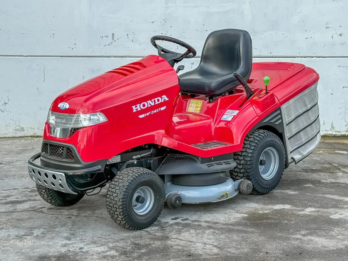 2018 Honda HF2417 Lawnmower - Image 2