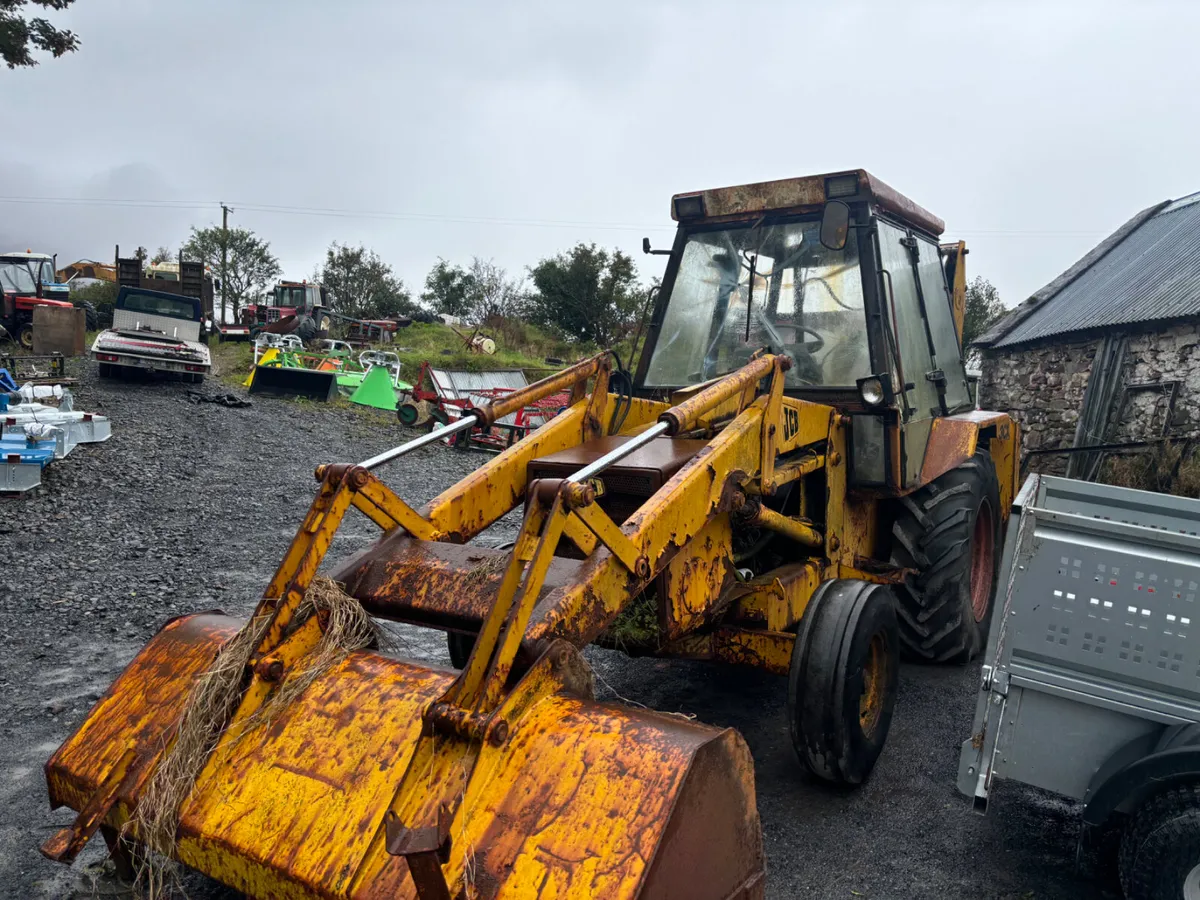 JCB 3CX Breaking For Spares - Image 3