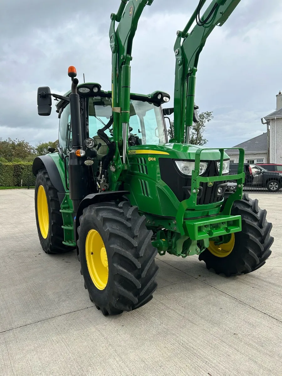 John Deere 6110R - Image 2
