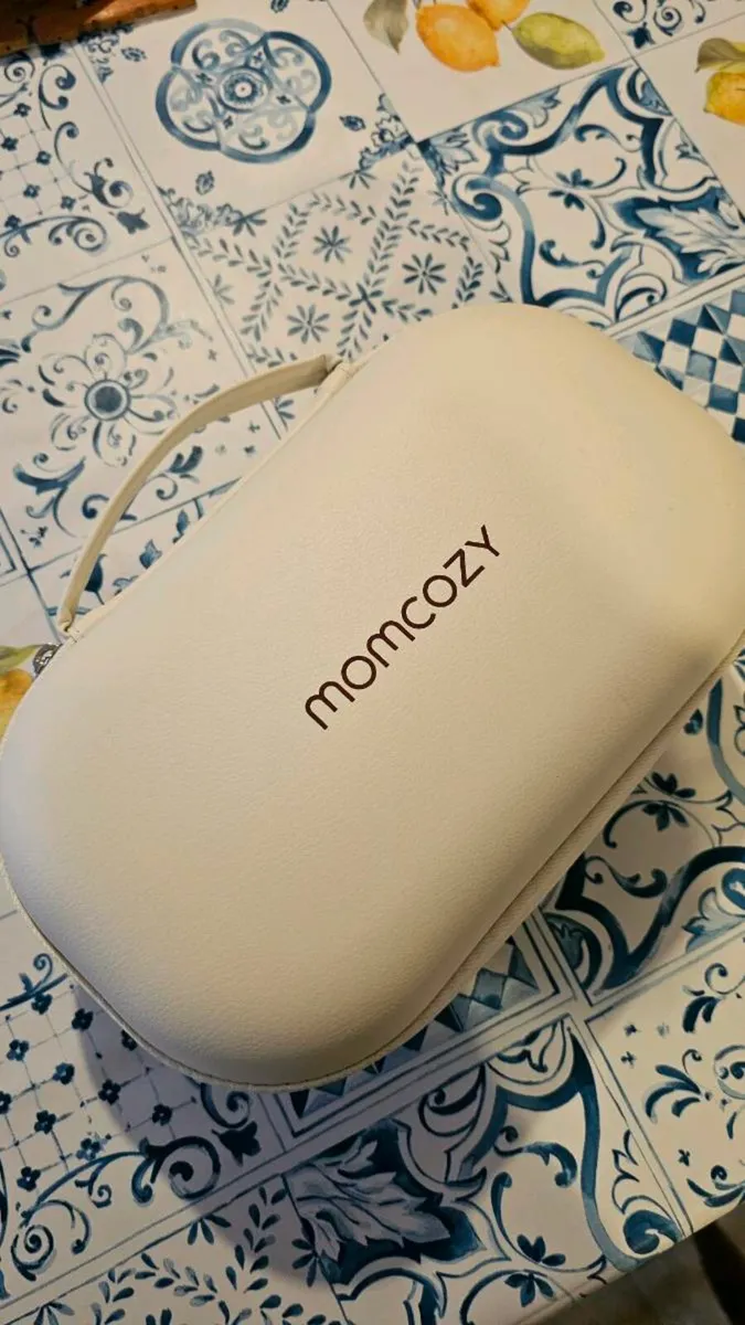 Momcozy Double M5 Wearable Electric Breast Pump - Image 2