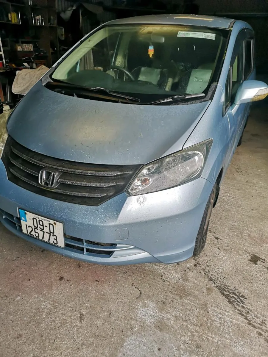 Honda Freed 1.5 Automatic Breaking - Image 1