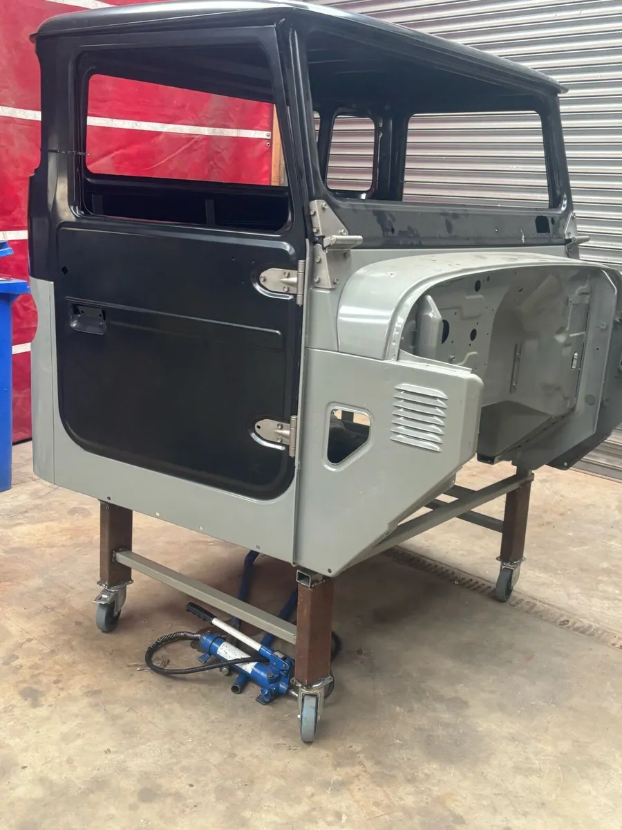 B j Land cruiser New PANELS - Image 1