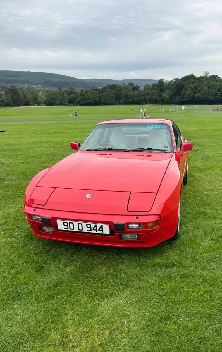 Porsche 944 - Image 1