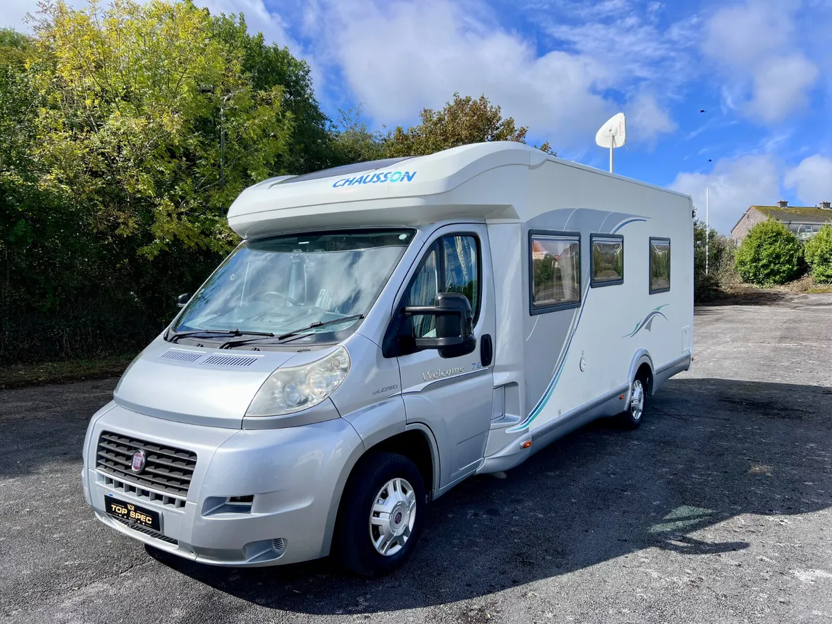 2010 Chausson Welcome 76 Fixed Rear Bed 3-4 Berth - Image 4