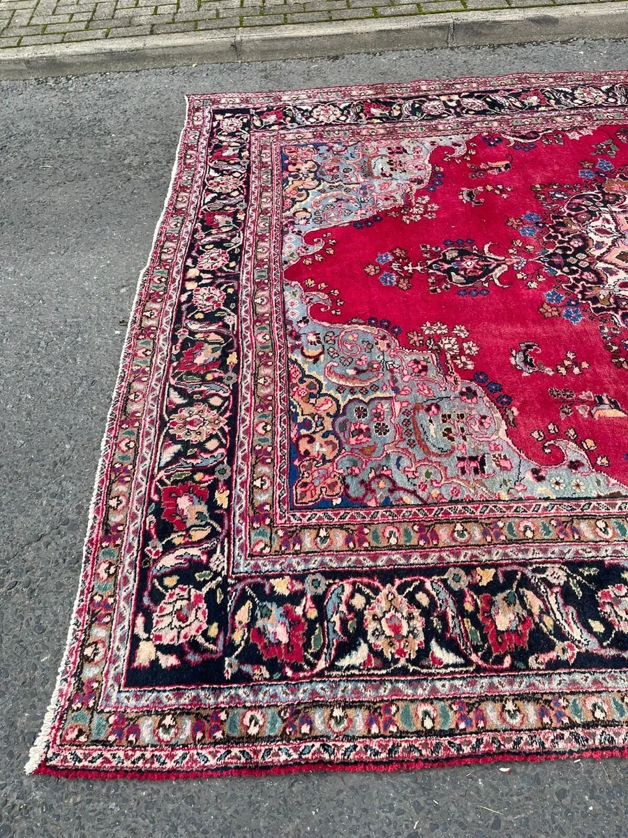 Large antique collectors rug - Image 3