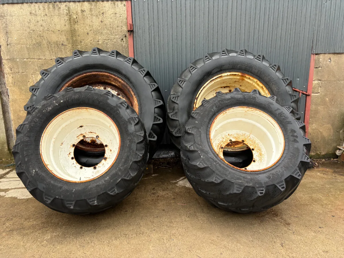 Flotation wheels - Image 1