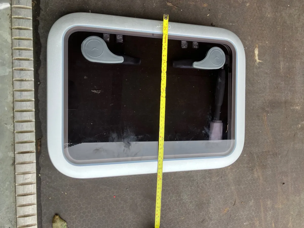 BOAT HATCHES FOR LIGHT OR VENTILATION B/NEW - Image 2