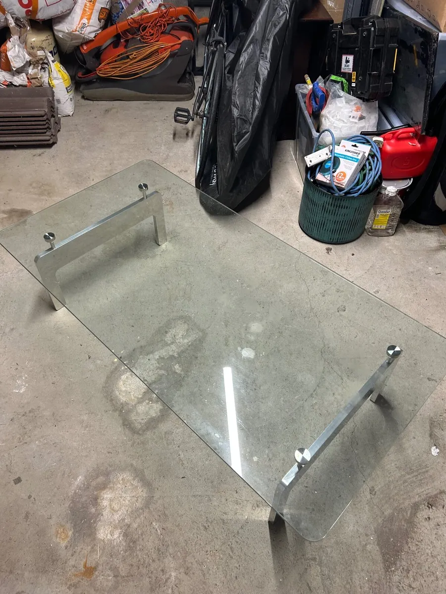 Glass Coffee table - Image 1