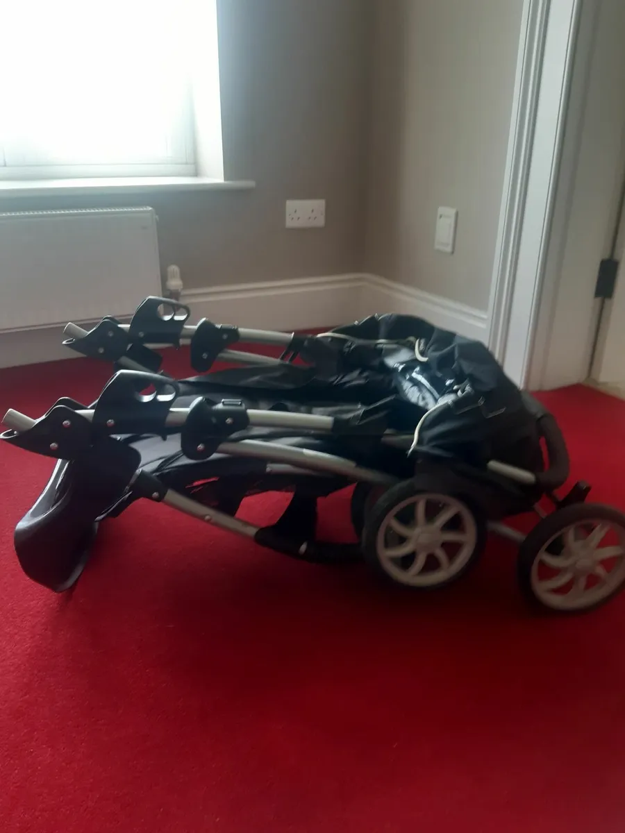 Graco pushchair, car seat car seat base - Image 2