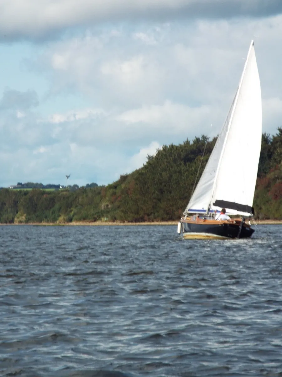 Stunning 20’ Classic Sailing Boat - Image 3