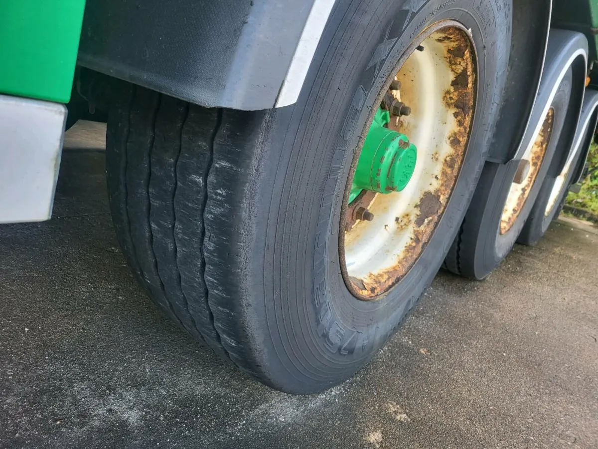 Choice of x2 sdc +1 montracon - Image 4