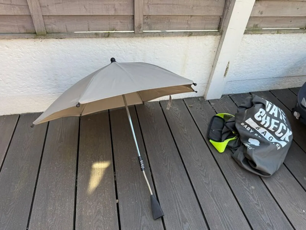 Ocarro pushchair / pram / stroller Bundle - Beige - Image 4