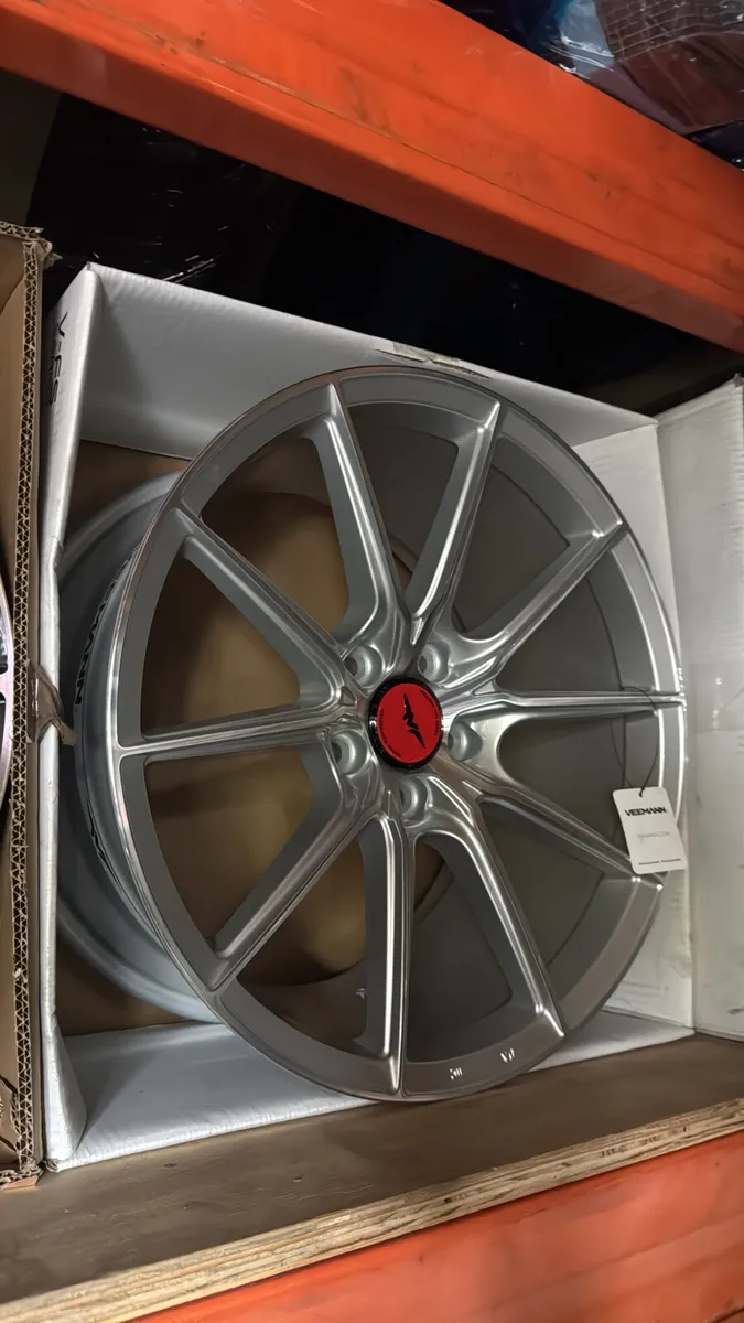18” veemann concave 9.0” 5x112