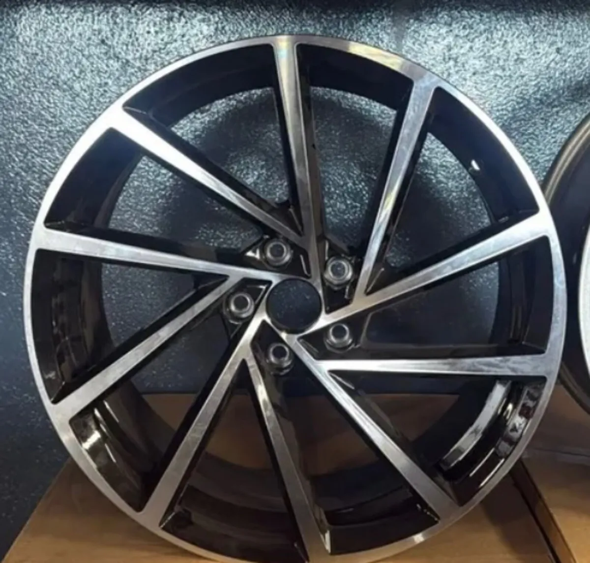 19” 5x112 Spielberg alloys and tyres