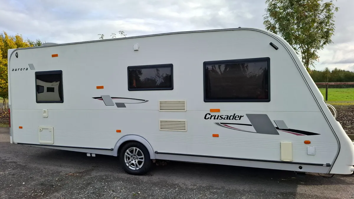Elddis Crusader Aurora fixed bed caravan - Image 1