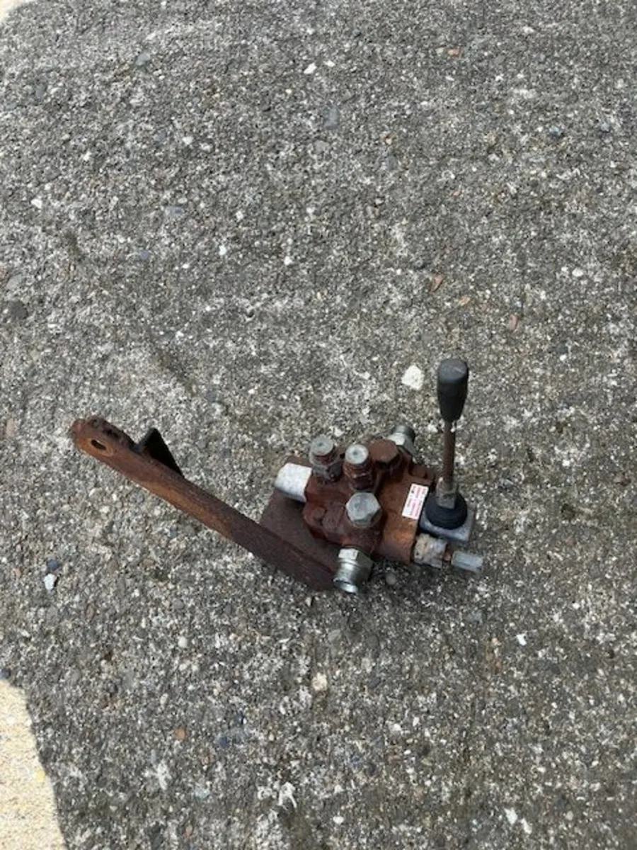 Single Spool Valve - Image 1