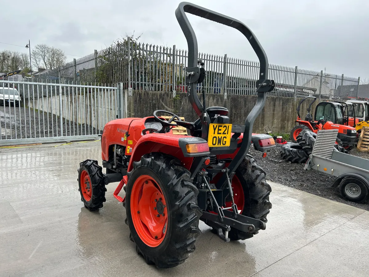 2021 Kubota L1-382 Compact Tractor - Image 4