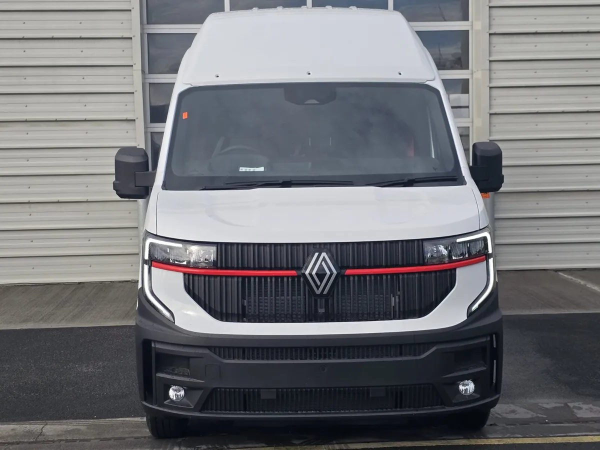 Renault Master Red Edition L3H3 150BHP - Image 3