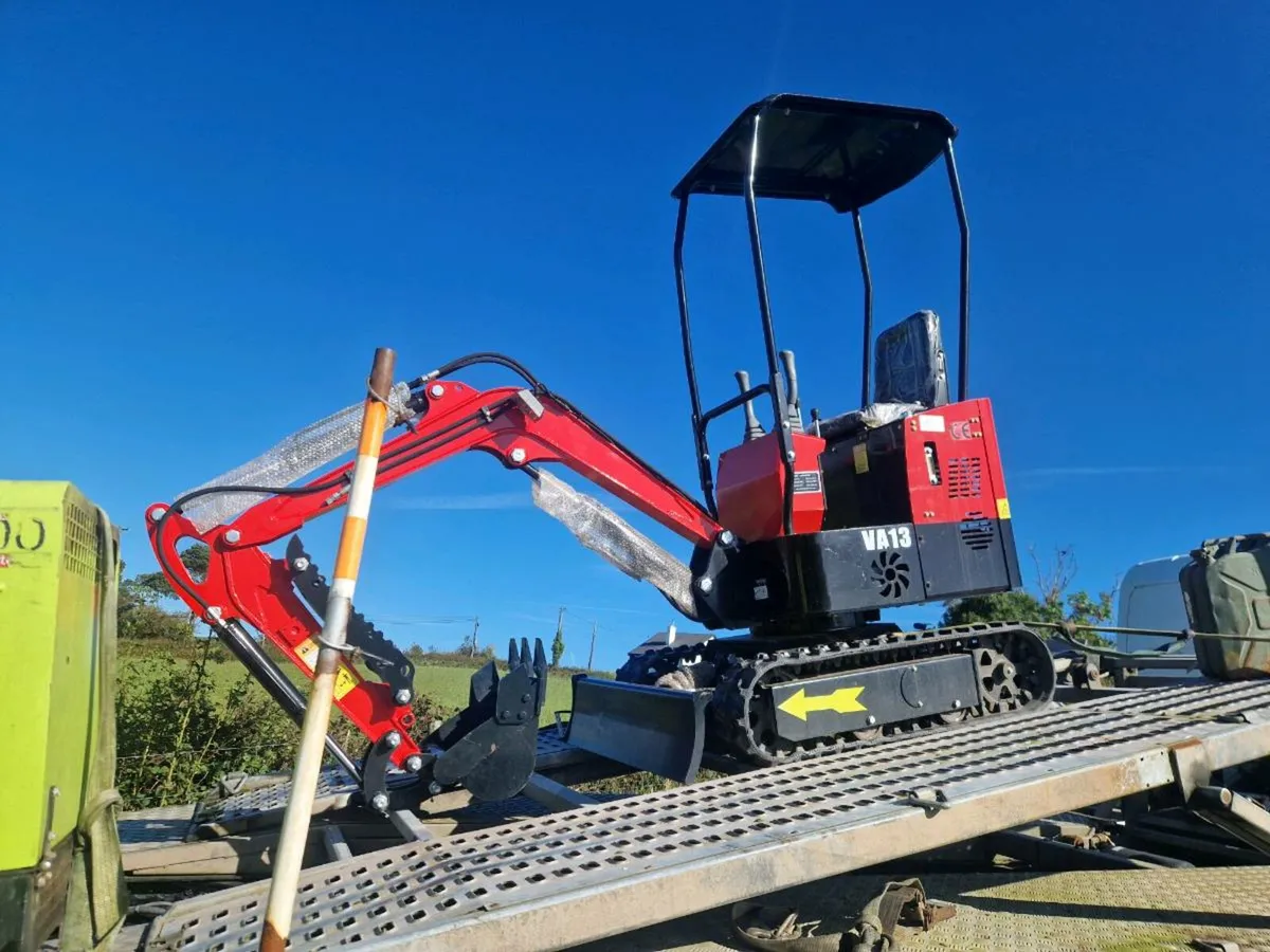 NEW Miva VA13 mini digger - Image 1