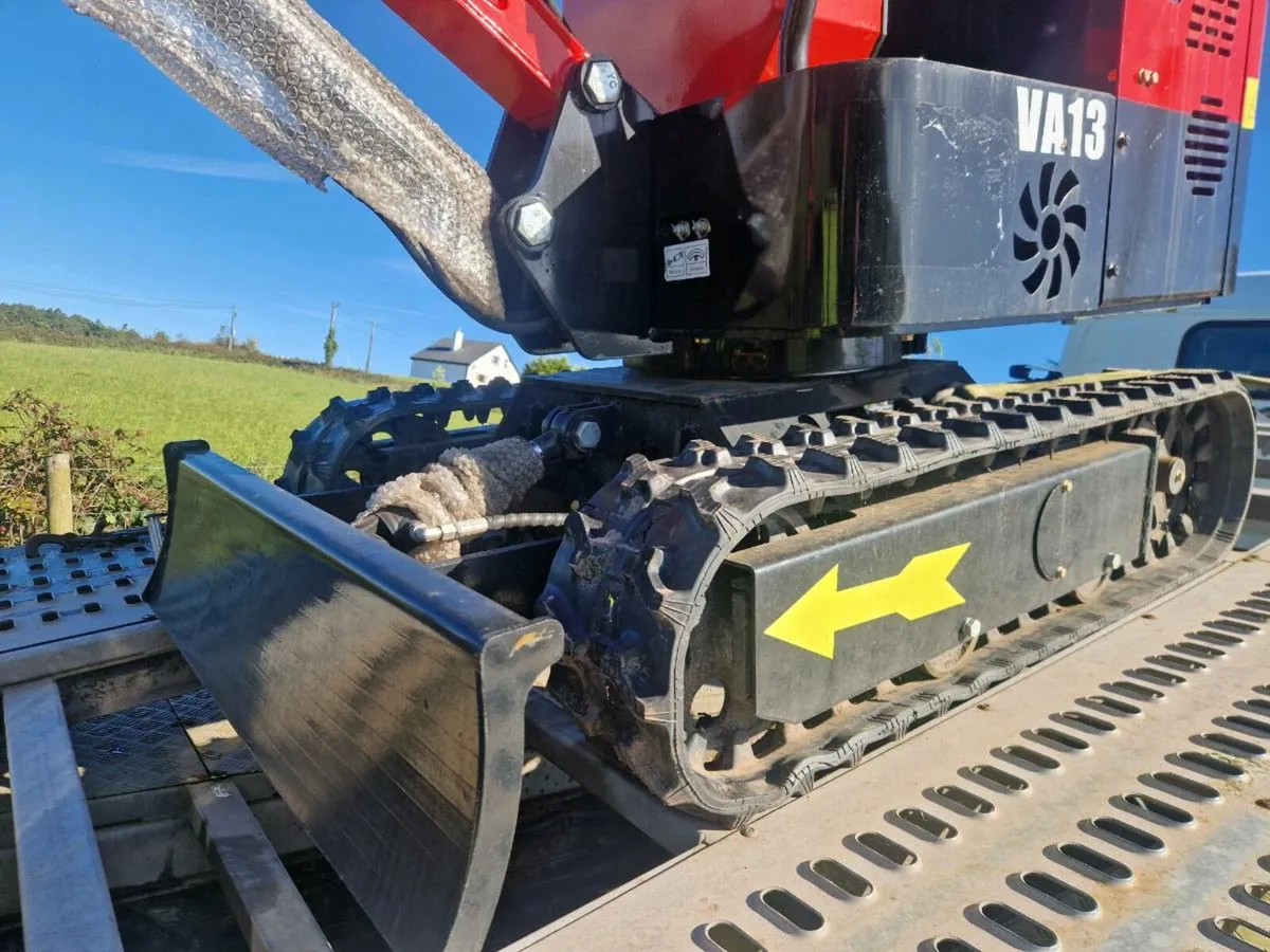 NEW Miva VA13 mini digger - Image 3