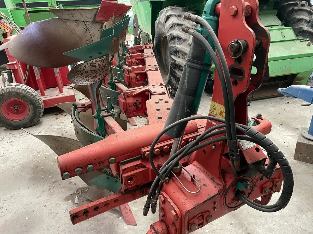 Kverneland EM 200 5f 14in - Image 1