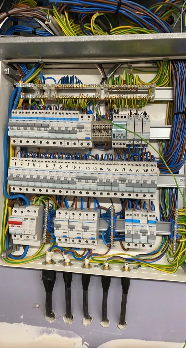 Electrician - Image 1