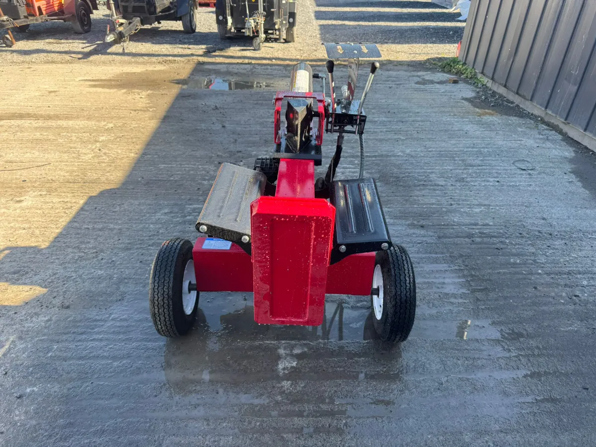 Boss 27T Log Splitter - Image 4